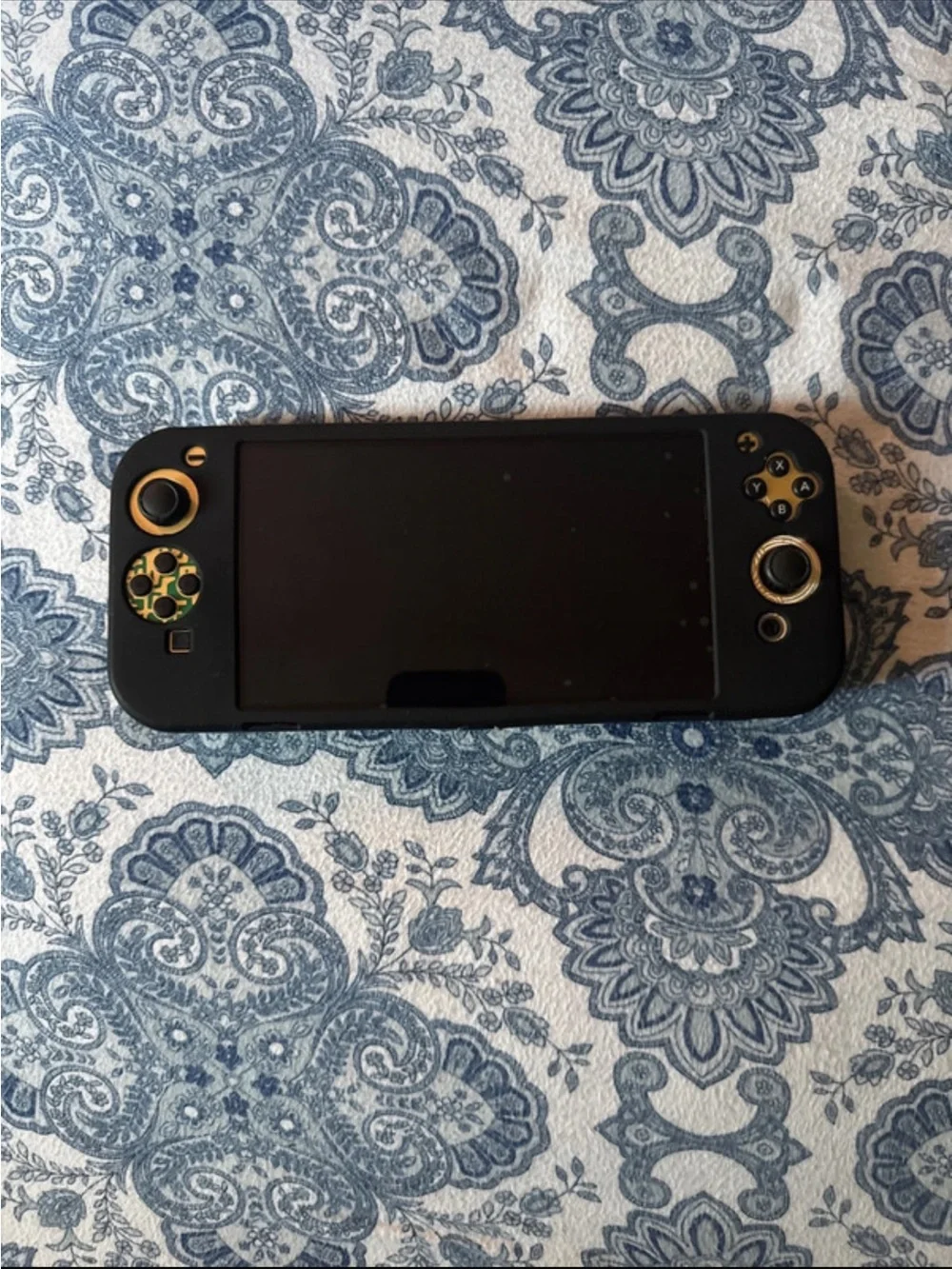 Limited edition Zelda switch bundle no pink/green joycons. hello neighbor/ break